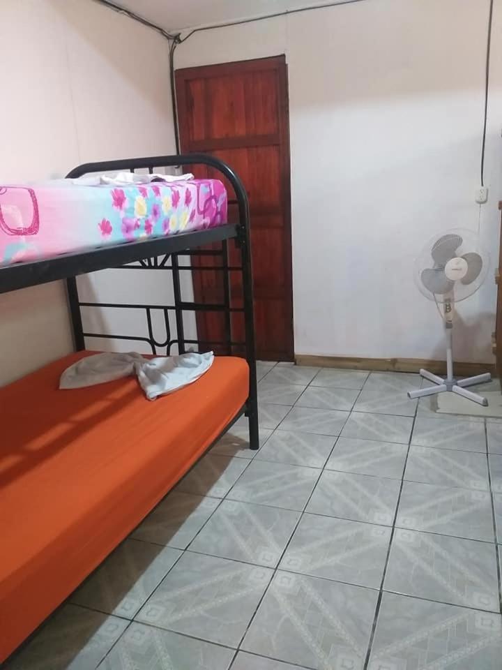 Downtown Montezuma Hostel エクステリア 写真